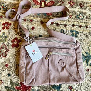 Crossbody bag CUTE - New with tags!